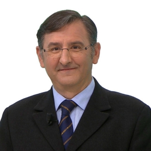 Guillermo García, MD.